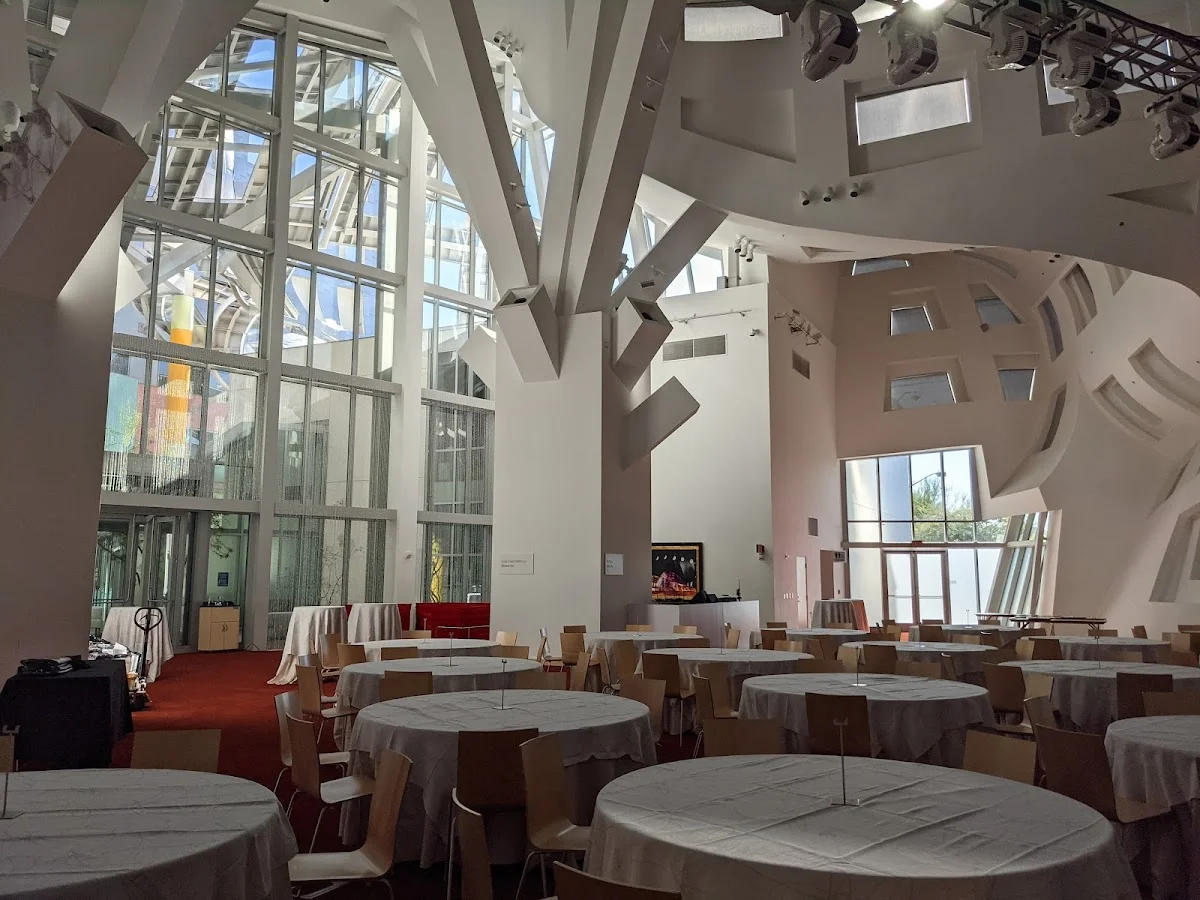 Cleveland Clinic Lou Ruvo Center for Brain Health - Las Vegas