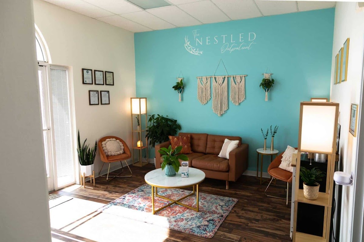 The Nestled Outpatient - Photo 6
