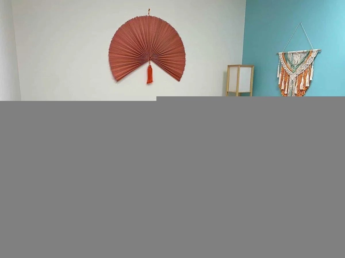 The Nestled Outpatient - Photo 4