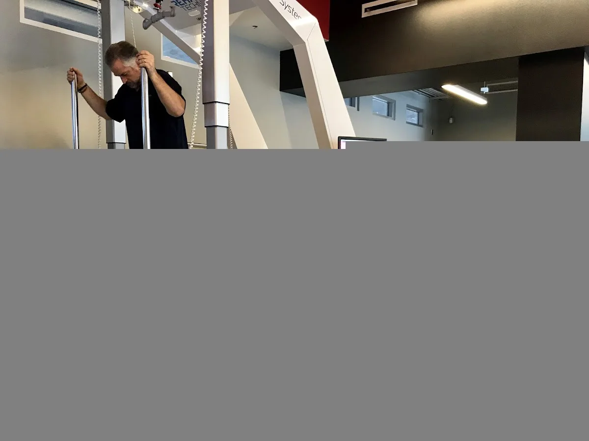 DRIVEN NeuroRecovery Center - Photo 4