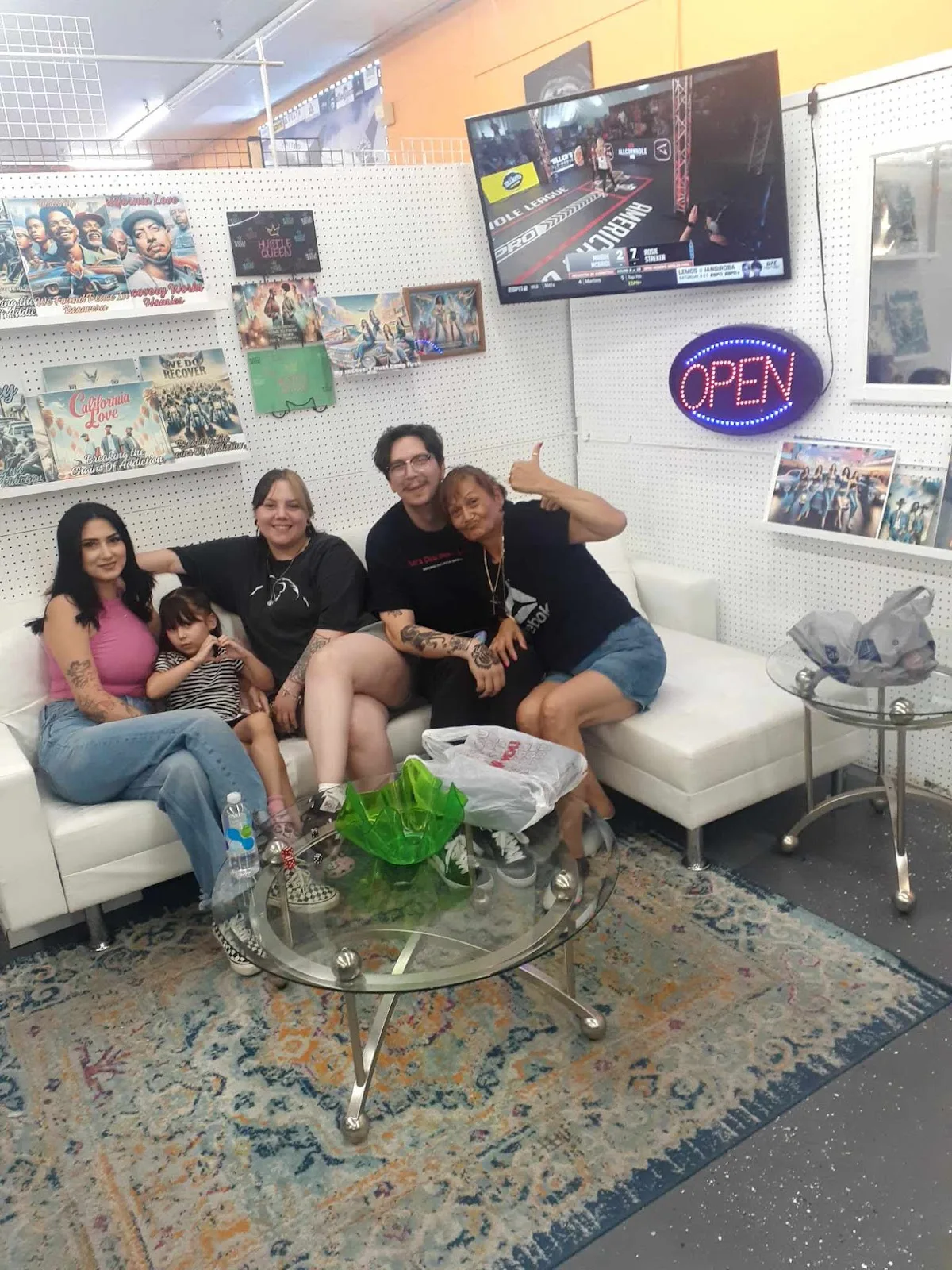 Hanzy House Recovery Gear and Clothing etc. - interior photo