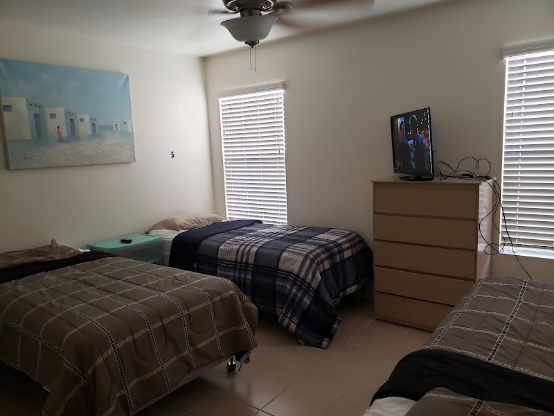 Jahs House LLC - Clean and Sober Li - Photo 3