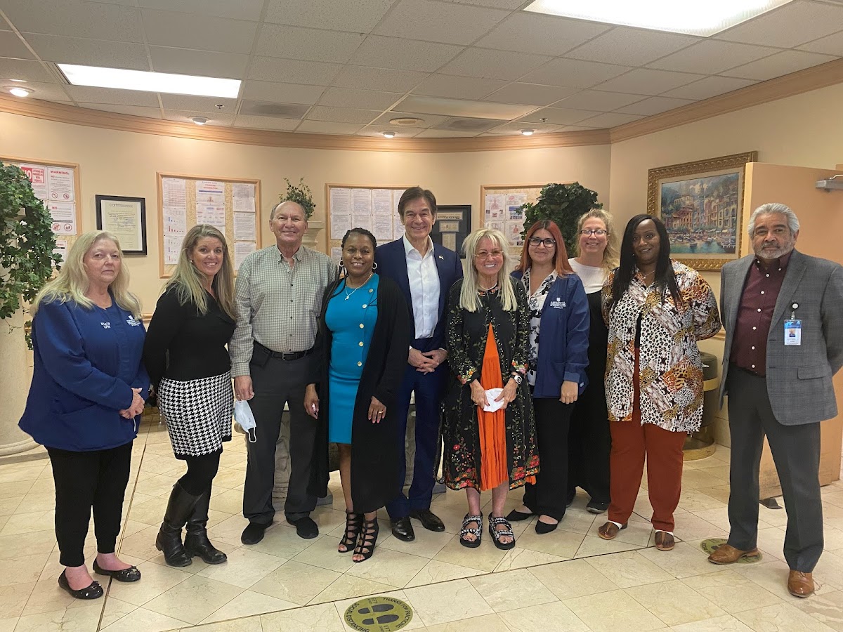 The Adelson Clinic - Photo 6