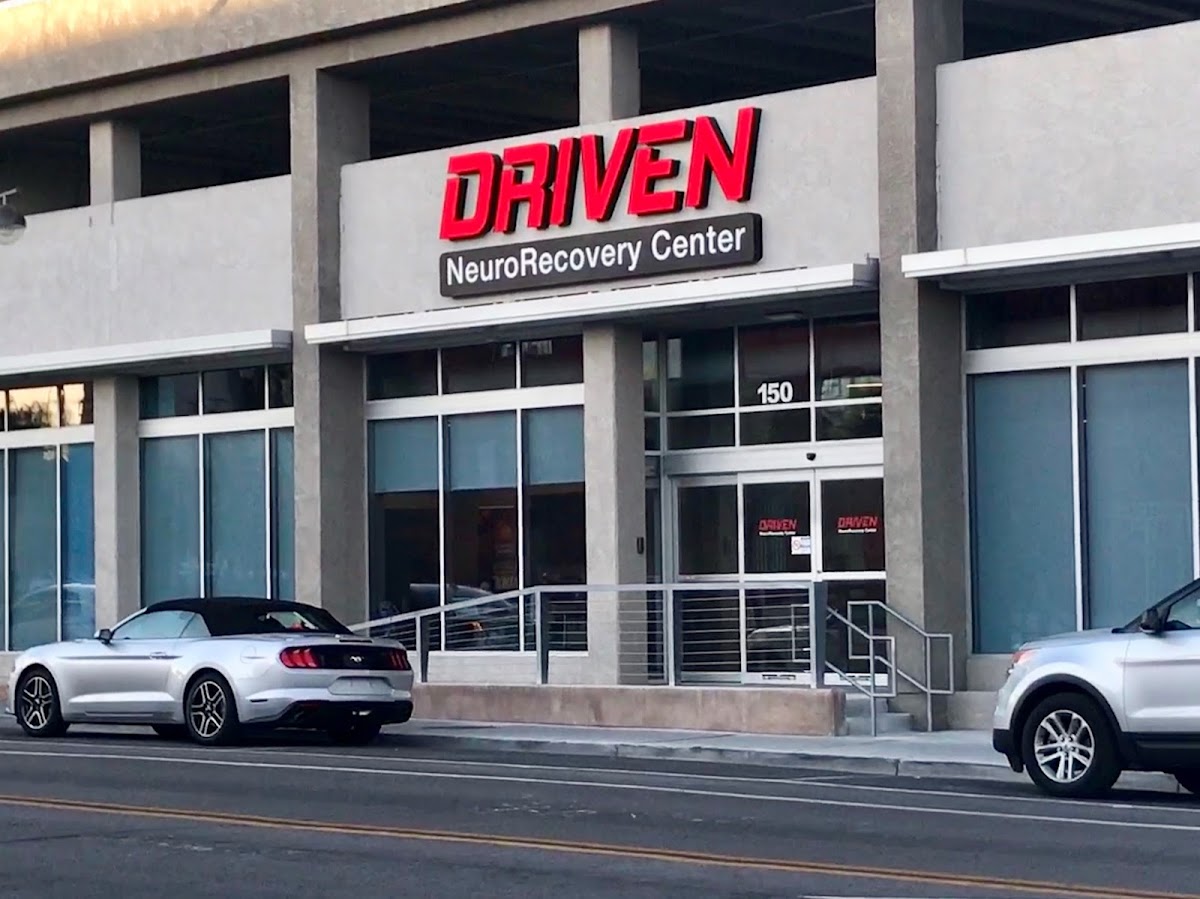 DRIVEN NeuroRecovery Center - Photo 6