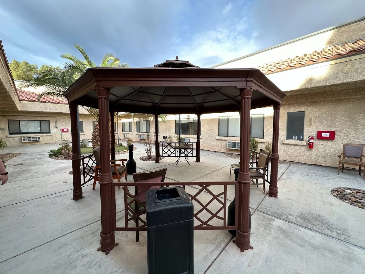 Mission Pines Nursing & Rehabilitation Center - Photo 4