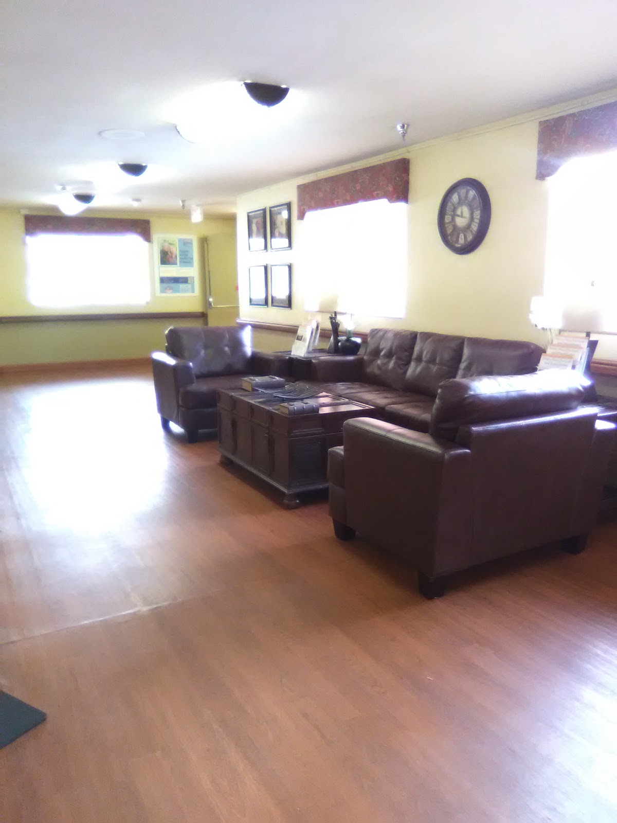 Torrey Pines Rehabilitation Hospital - Photo 6