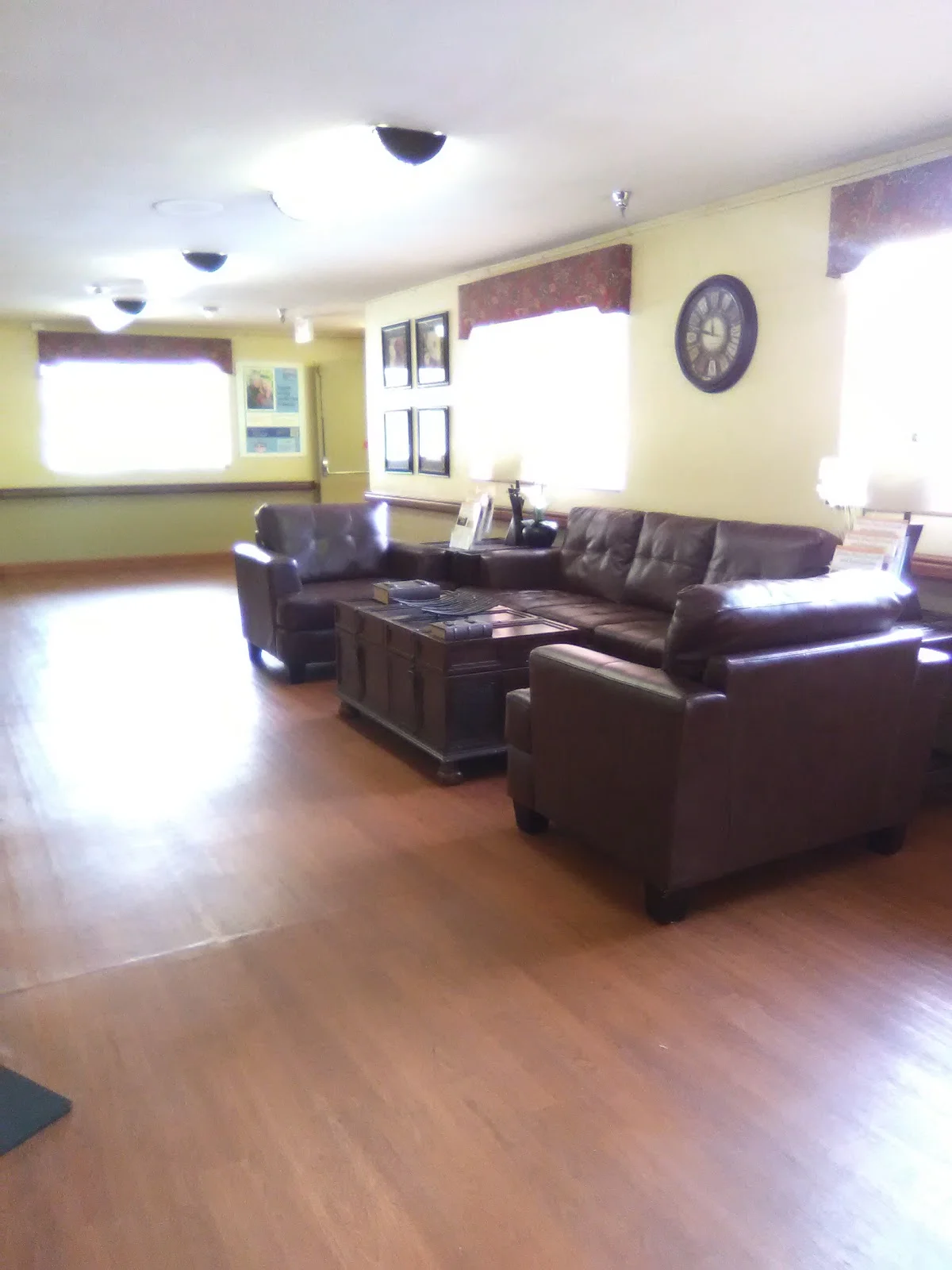 Torrey Pines Rehabilitation Hospital - Photo 2